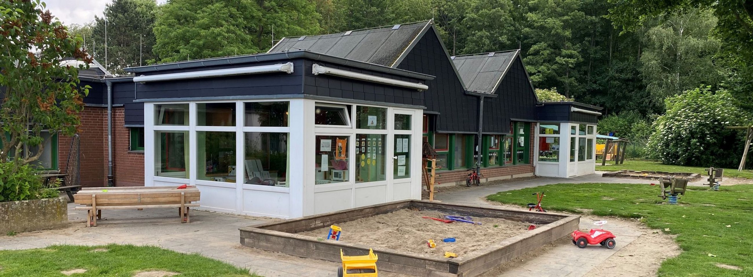 Außenbereich mit Sandkasten Familienzentrum Erwitte